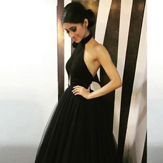 A-Line Halter Backless Floor-Length Black Tulle Prom Dress - Click Image to Close