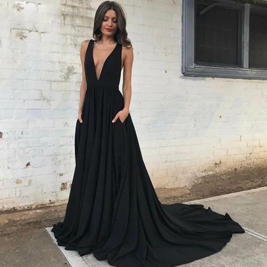 A-Line Deep V-Neck Court Train Black Prom Dress with Pockets - Click Image to Close