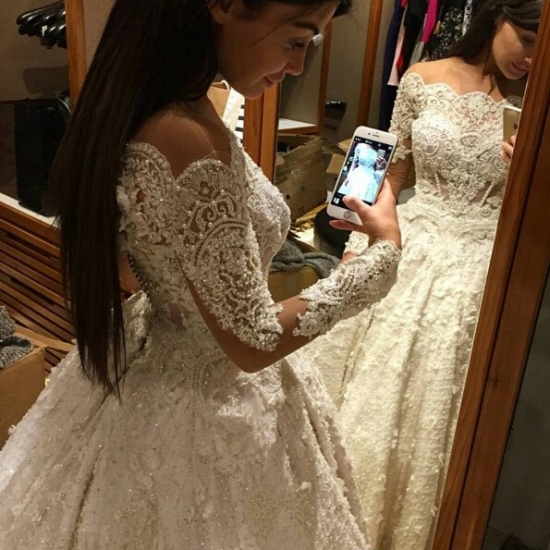 Luxurious Long Wedding Dresses Bridal Gown with Long Sleeves - Click Image to Close