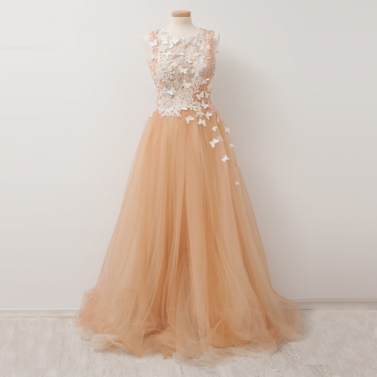 A-Line Round Neck Peach Tulle Prom Dress with Lace Appliques - Click Image to Close