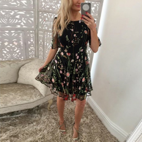 A-Line Bateau Half Sleeves Short Black Floral Lace Homecoming Dress - Click Image to Close