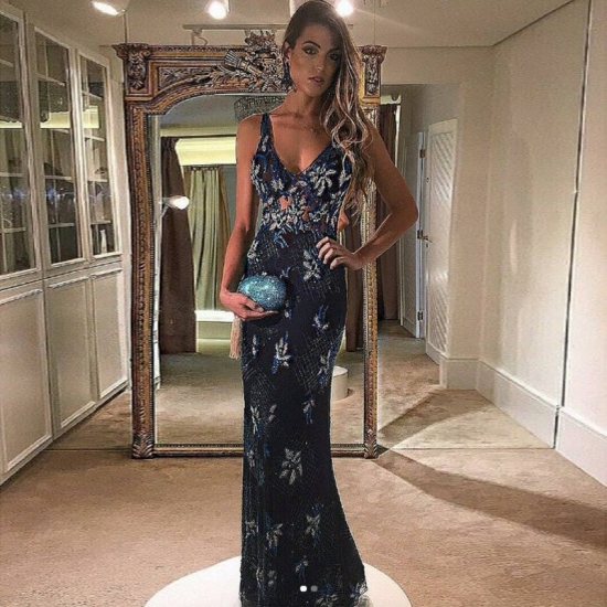 Mermaid V-Neck Floor-Length Navy Blue Lace Prom Dress with Appliques - Click Image to Close