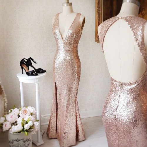 Sheath Deep V-Neck Open Back Rose Gold Sequined Prom Dress with Split